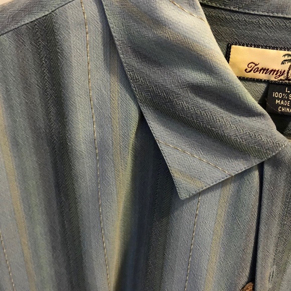 Tommy Bahama large button down short sleeve shirt - Picture 2 of 8